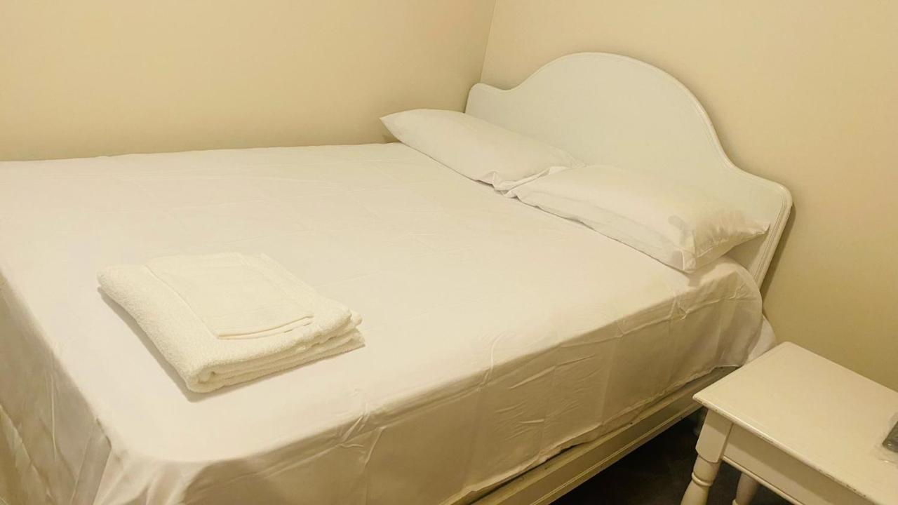 Minutes From Jfk, Beautiful With Peaceful, Cosy, Private Hospedagem domiciliar *